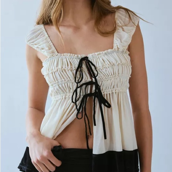 Urban Outfitters Tops - Urban Outfitters Kimchi Blue Front Tie Velvet Trim Fly Away Tank Top Size Small